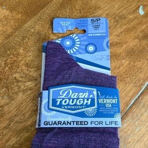 Darn Tough wool socks purple/plum size Small NWT/NIP Style 1648